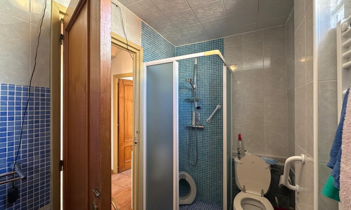 Wiederverkauf - Wohnung -
Torrevieja - Estacion De Autobuses