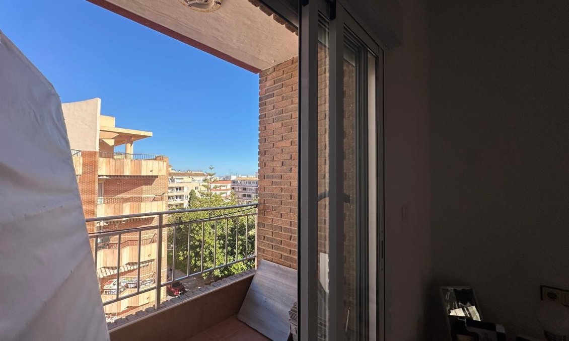 Wiederverkauf - Wohnung -
Torrevieja - Estacion De Autobuses