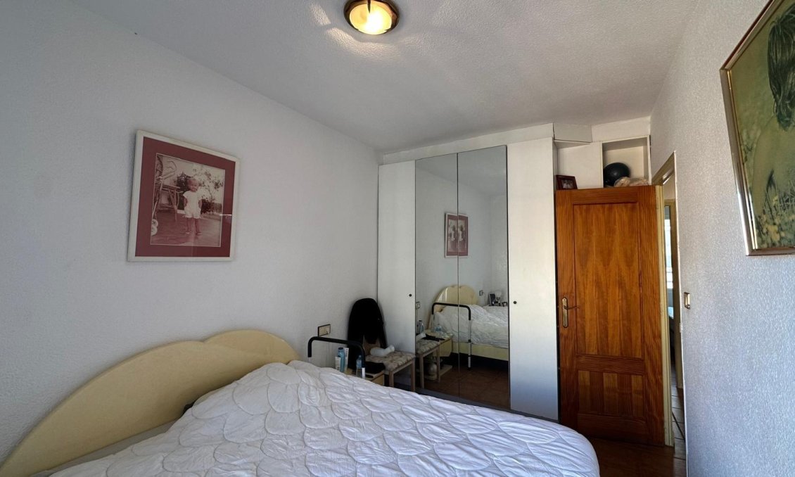 Wiederverkauf - Wohnung -
Torrevieja - Estacion De Autobuses