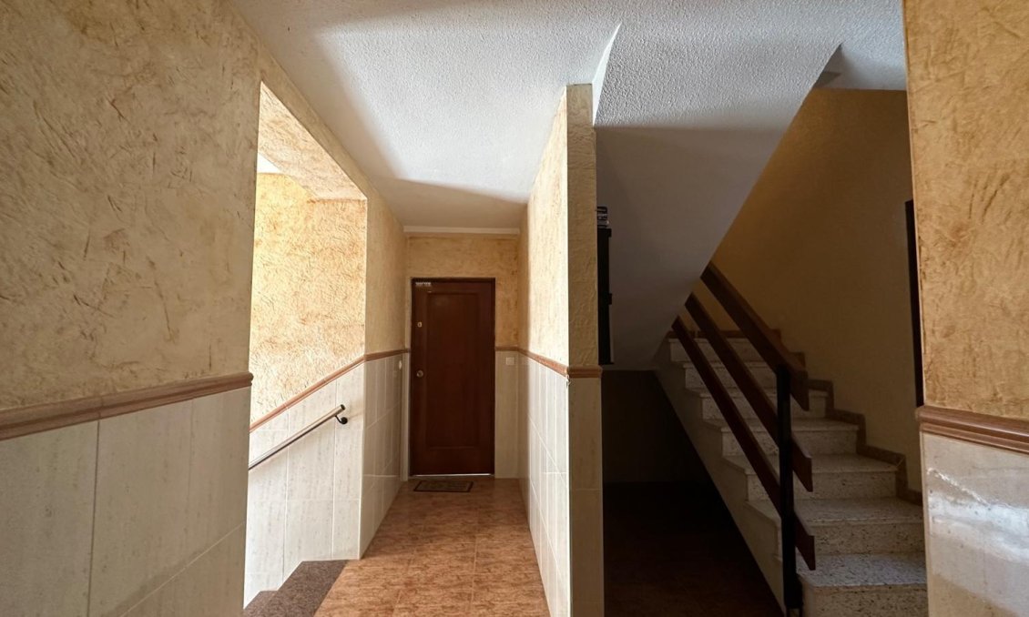 Wiederverkauf - Wohnung -
Torrevieja - Estacion De Autobuses