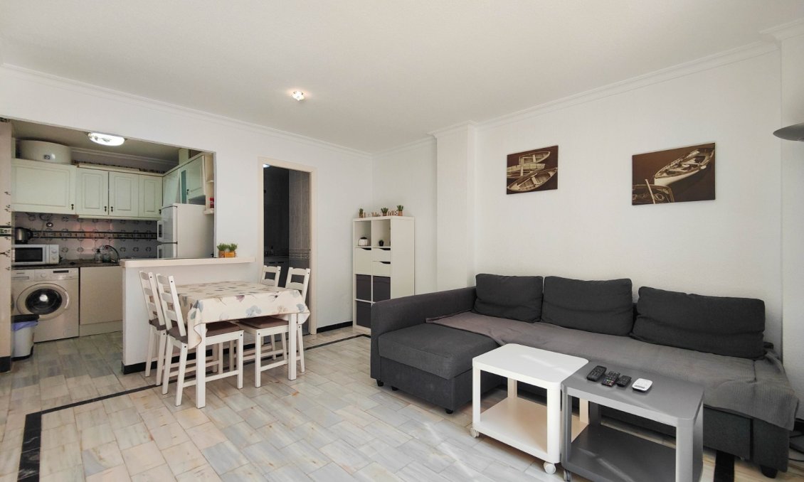 Revânzare - Mansardă -
Torrevieja - Costa Blanca