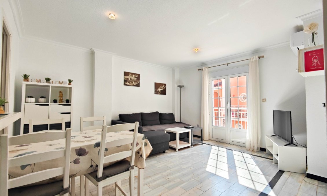 Revânzare - Mansardă -
Torrevieja - Costa Blanca