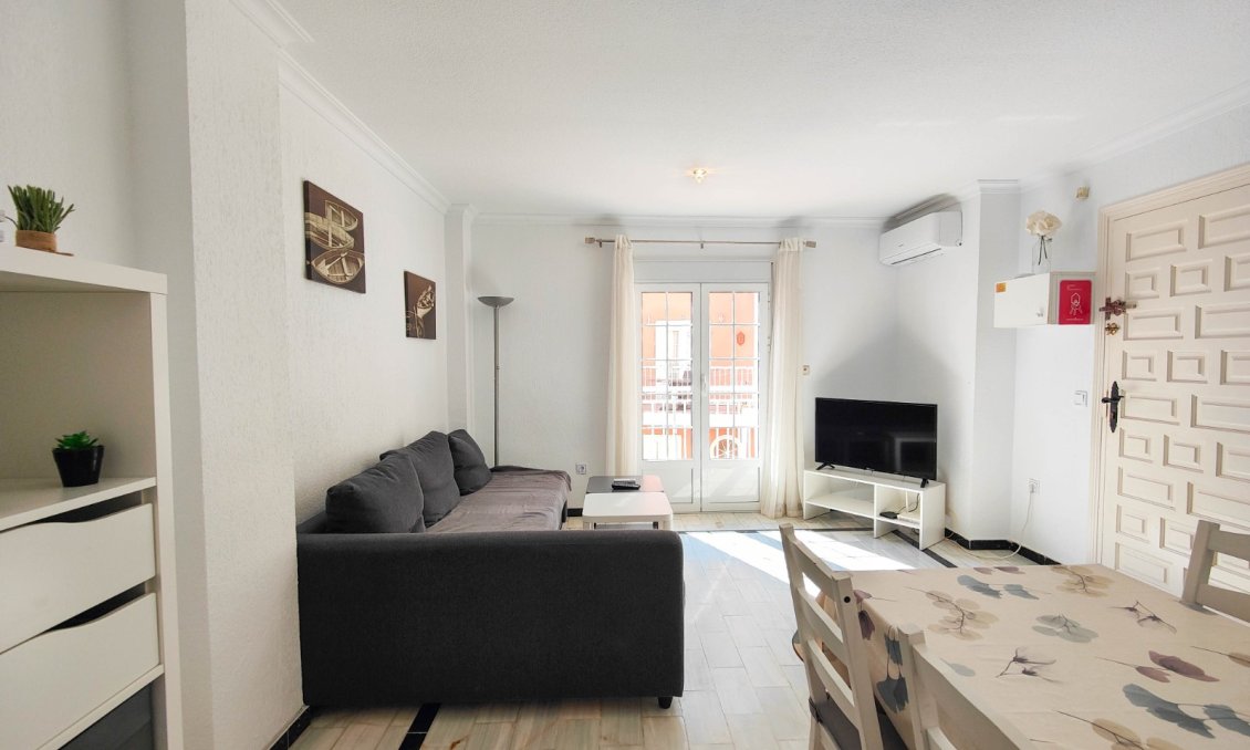 Revânzare - Mansardă -
Torrevieja - Costa Blanca