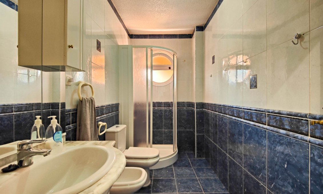 Revânzare - Mansardă -
Torrevieja - Costa Blanca