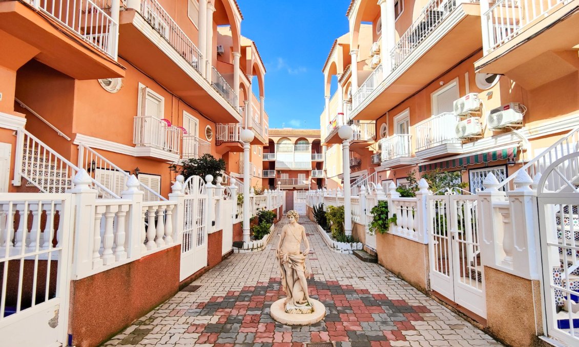 Revânzare - Mansardă -
Torrevieja - Costa Blanca