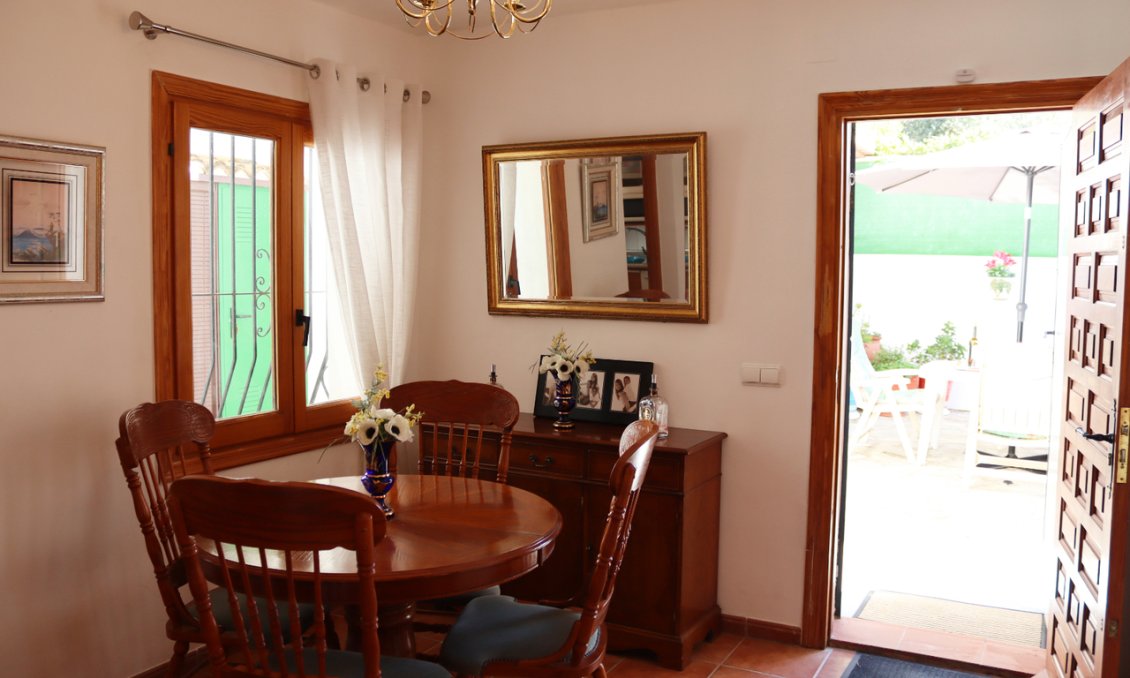 Használt Ingatlanok - Villa -
Benigembla - Inland