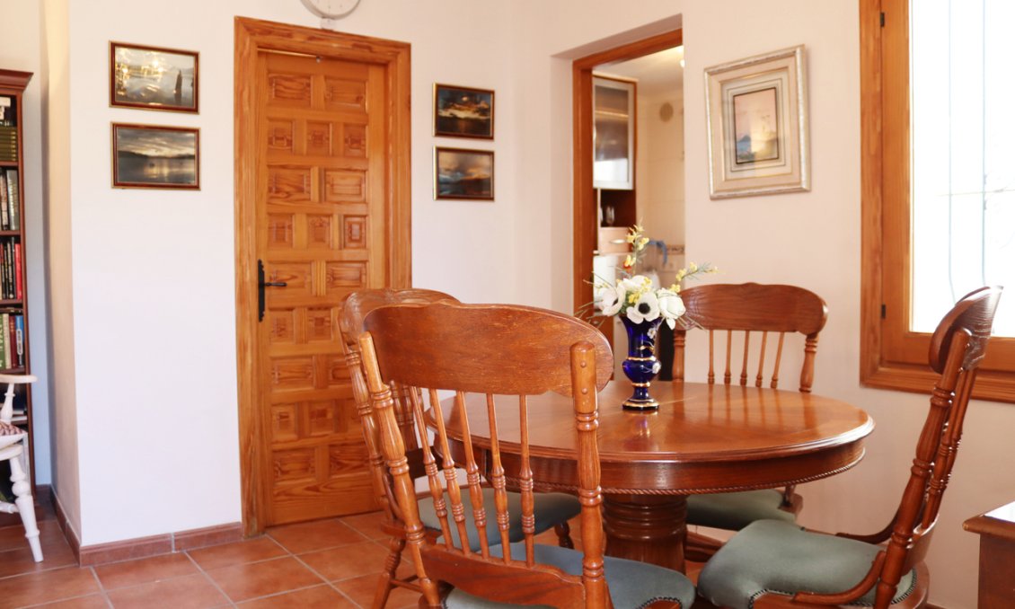 Használt Ingatlanok - Villa -
Benigembla - Inland