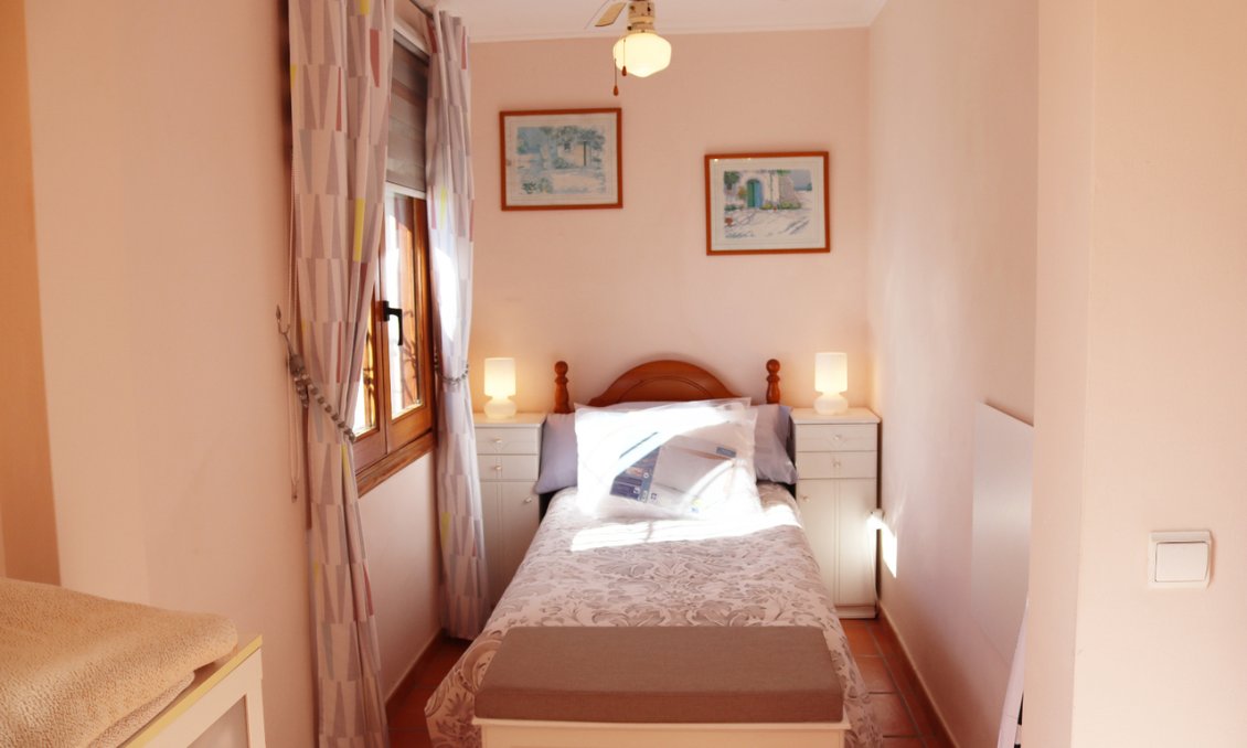 Használt Ingatlanok - Villa -
Benigembla - Inland