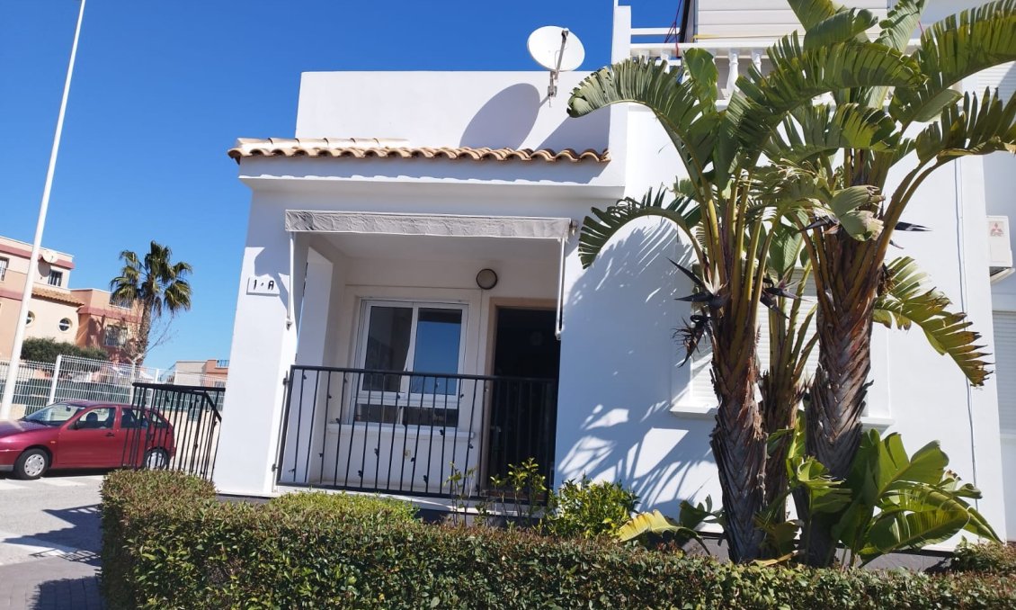Revânzare - Bungalou -
Torrevieja - Costa Blanca