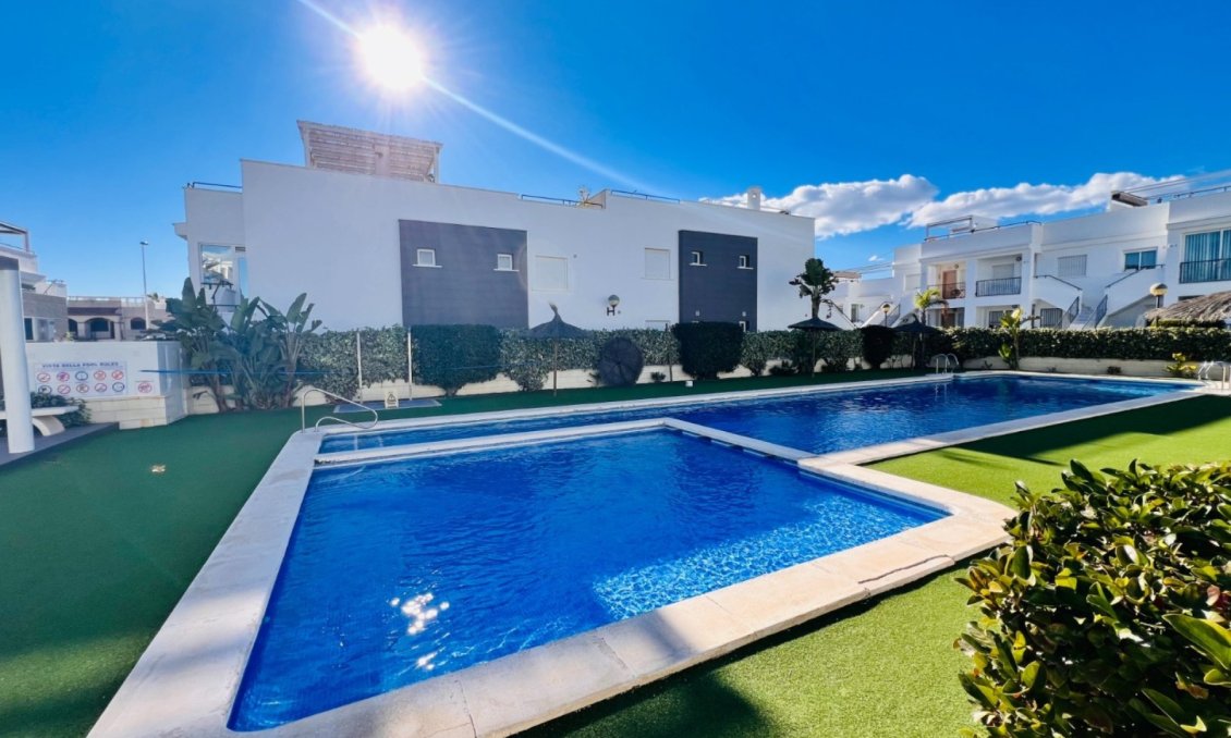 Revânzare - Bungalou -
Torrevieja - Costa Blanca