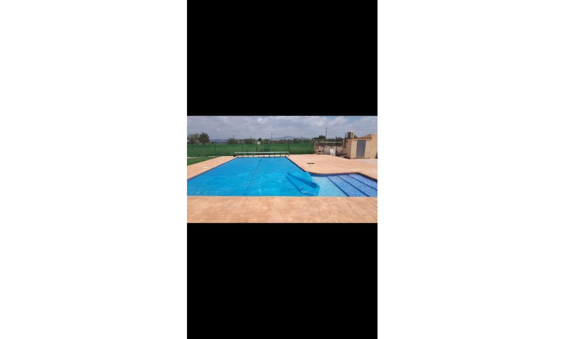 Revente - Villa -
Villena - Inland