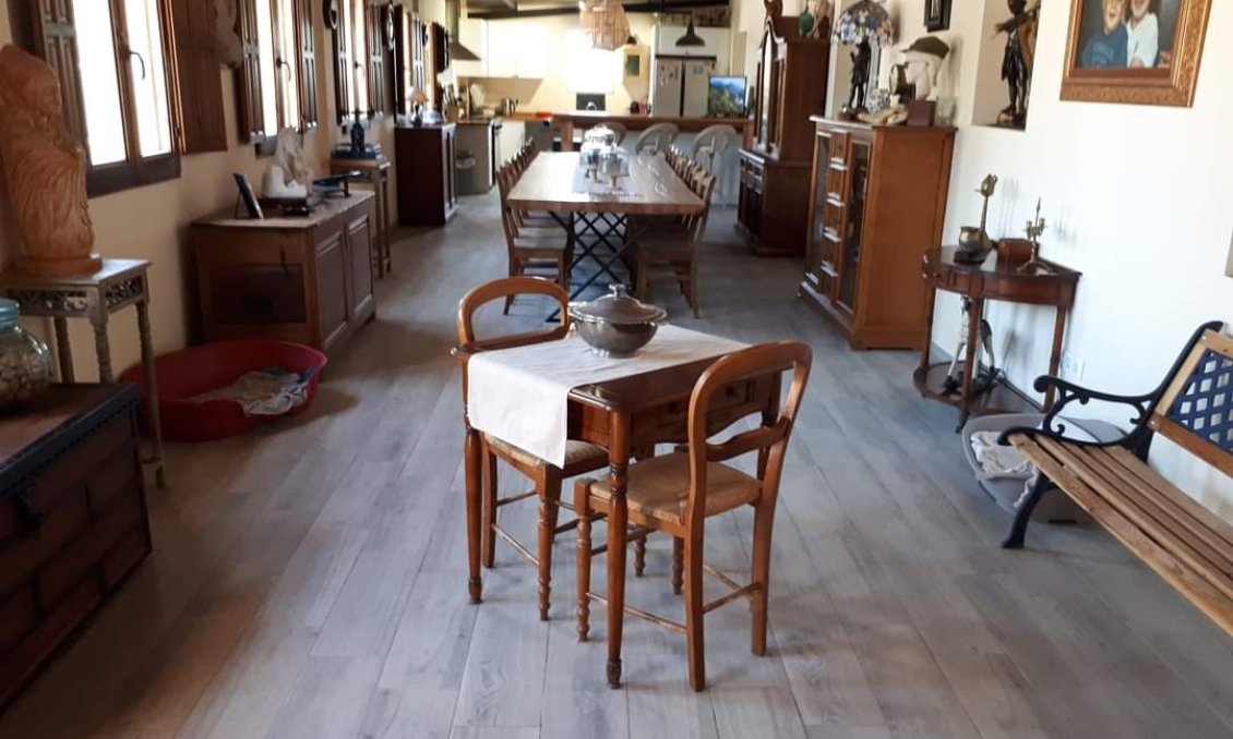 Revente - Villa -
Villena - Inland