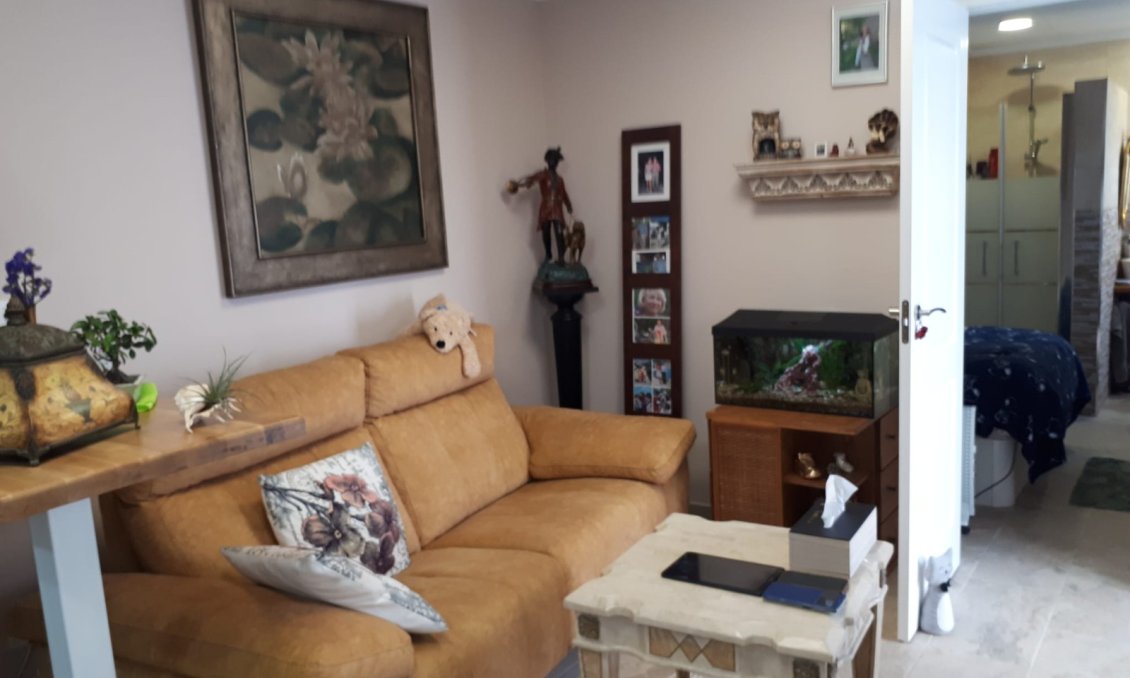 Revente - Villa -
Villena - Inland