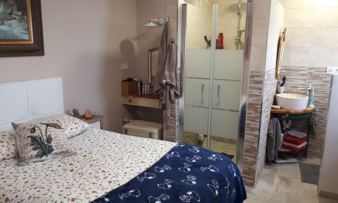 Revente - Villa -
Villena - Inland