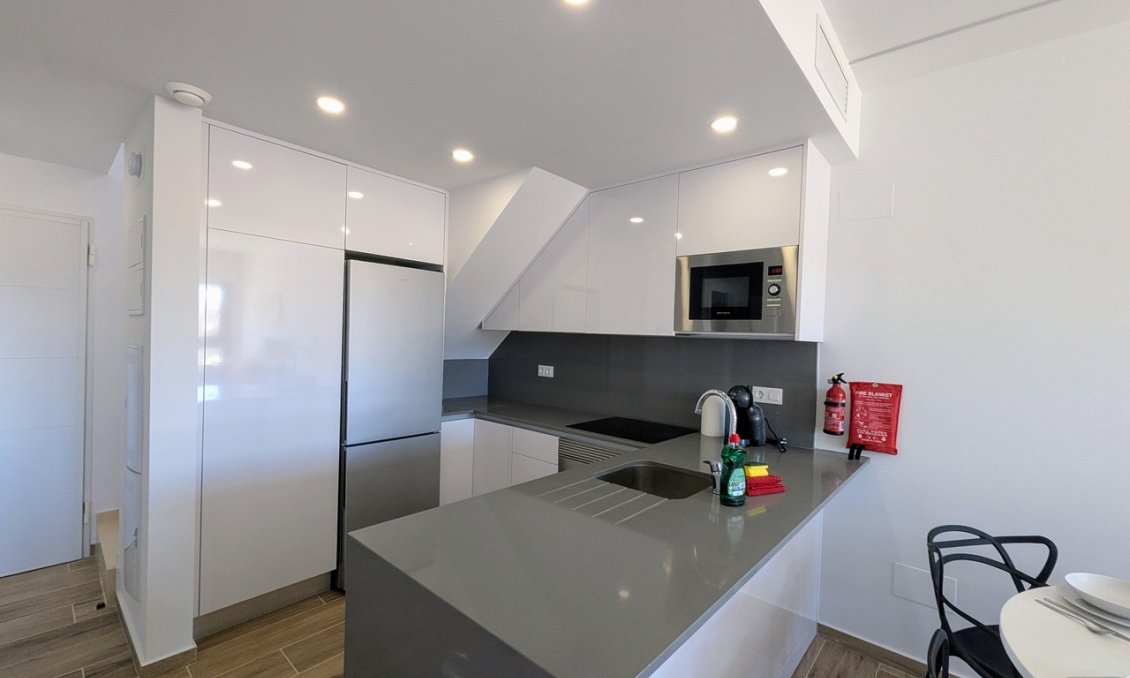 Revente - Attique -
Villamartin - Costa Blanca