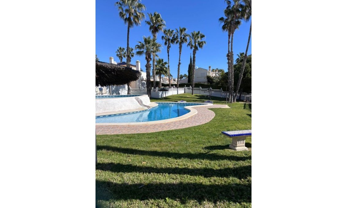 Segunda mano - Ático -
Orihuela Costa - Costa Blanca