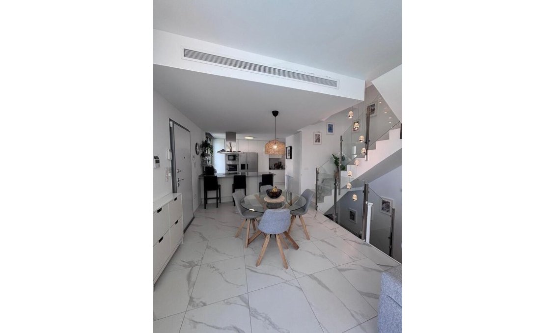 Segunda mano - Villa -
Villamartin - Costa Blanca