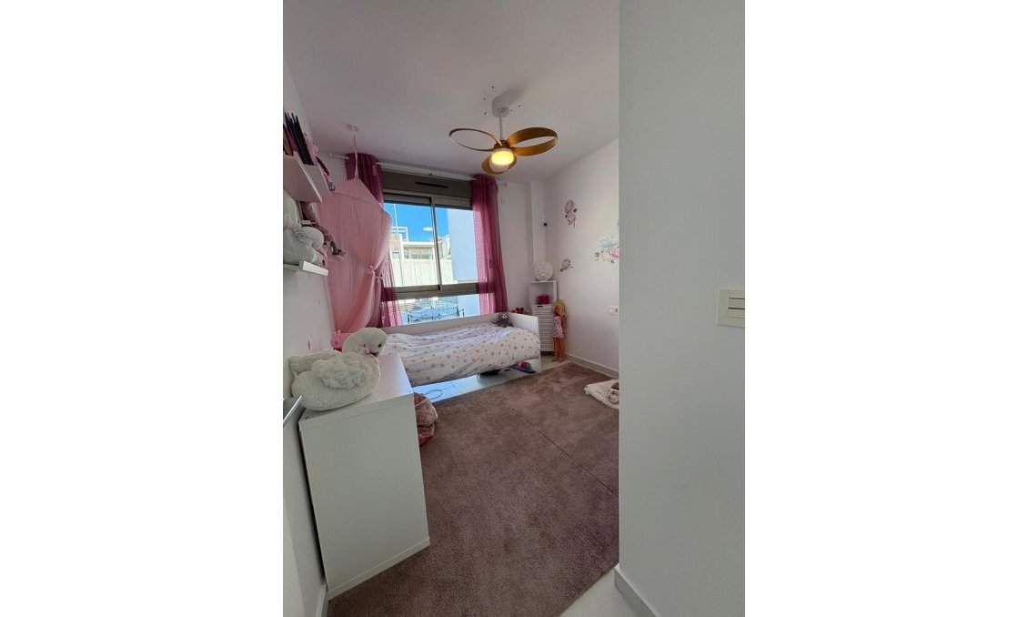 Segunda mano - Villa -
Villamartin - Costa Blanca