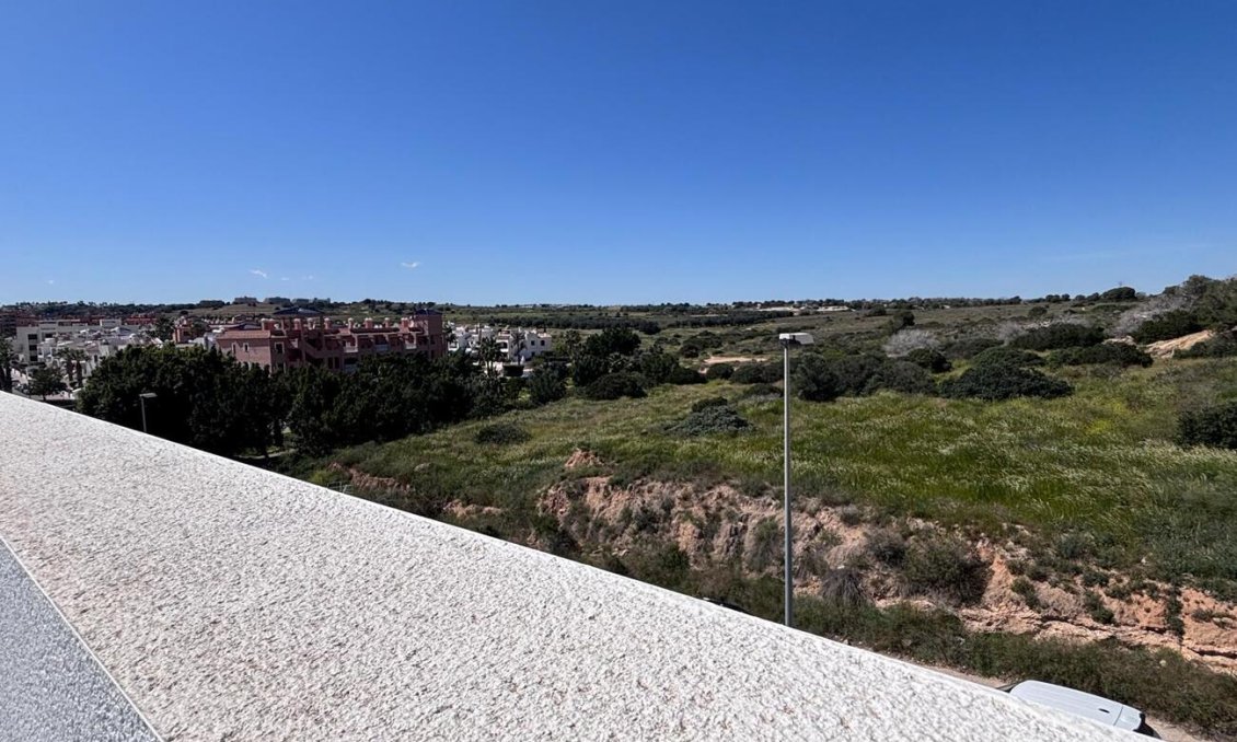 Segunda mano - Villa -
Villamartin - Costa Blanca