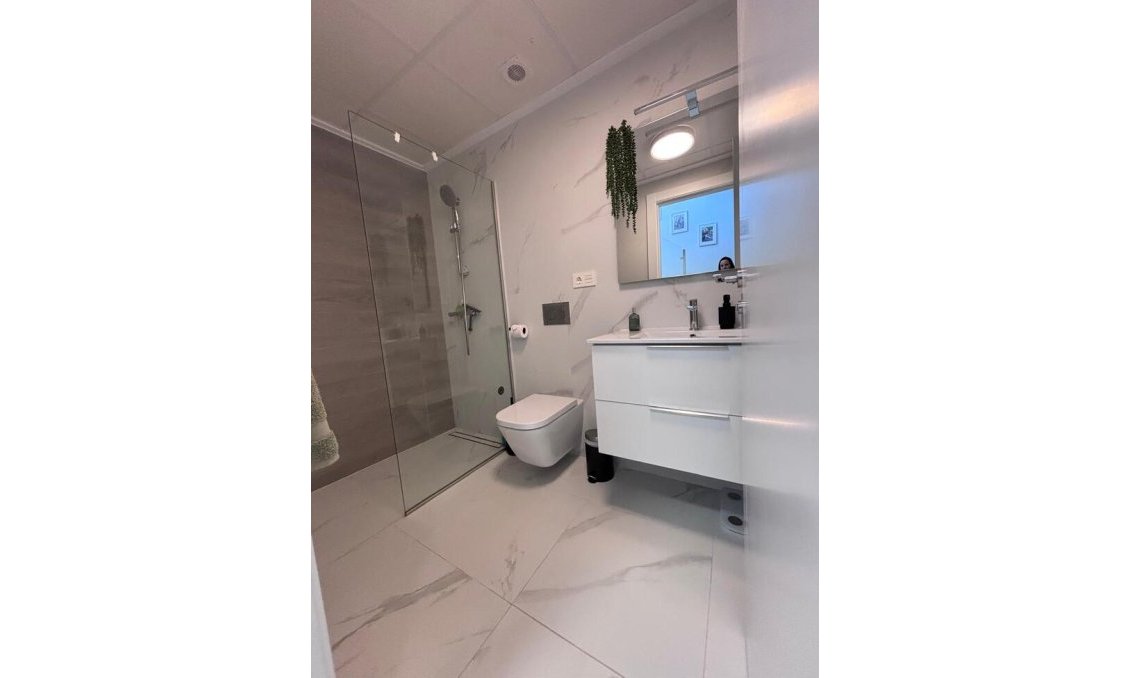 Segunda mano - Villa -
Villamartin - Costa Blanca