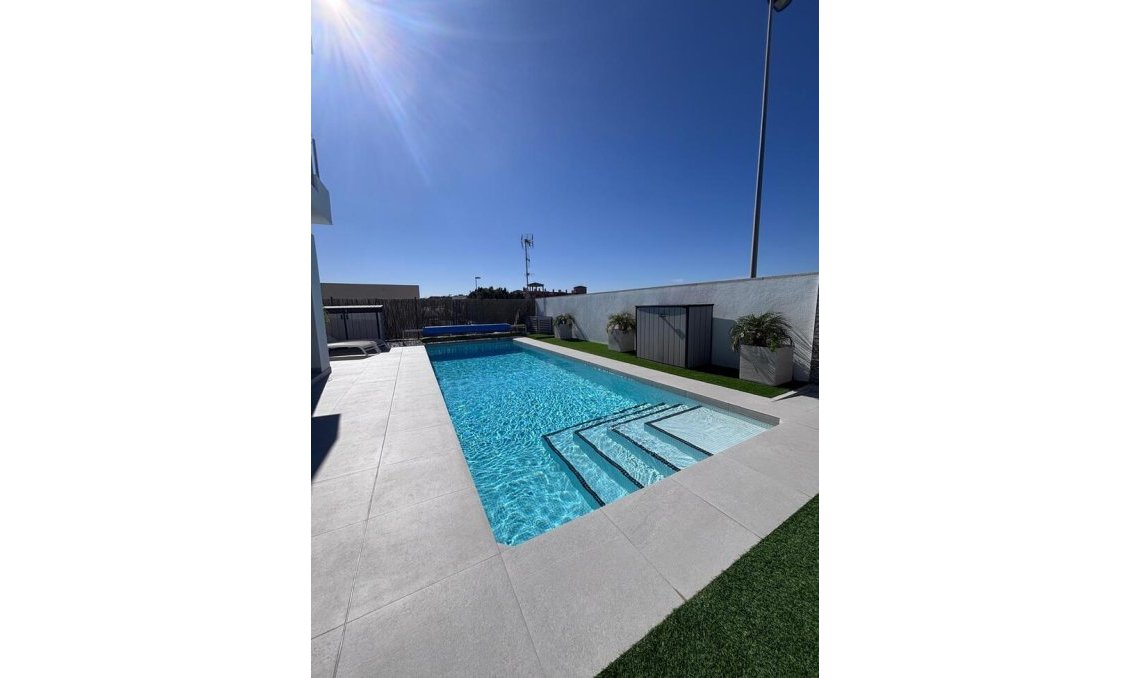 Segunda mano - Villa -
Villamartin - Costa Blanca