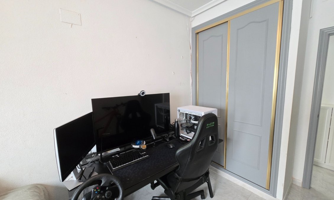 Segunda mano - Apartamento -
Los Montesinos *