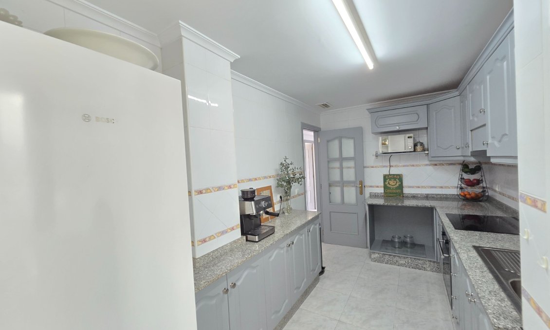 Segunda mano - Apartamento -
Los Montesinos *