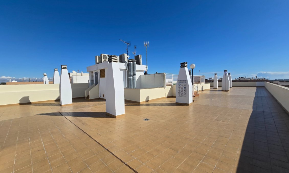 Segunda mano - Apartamento -
Los Montesinos *