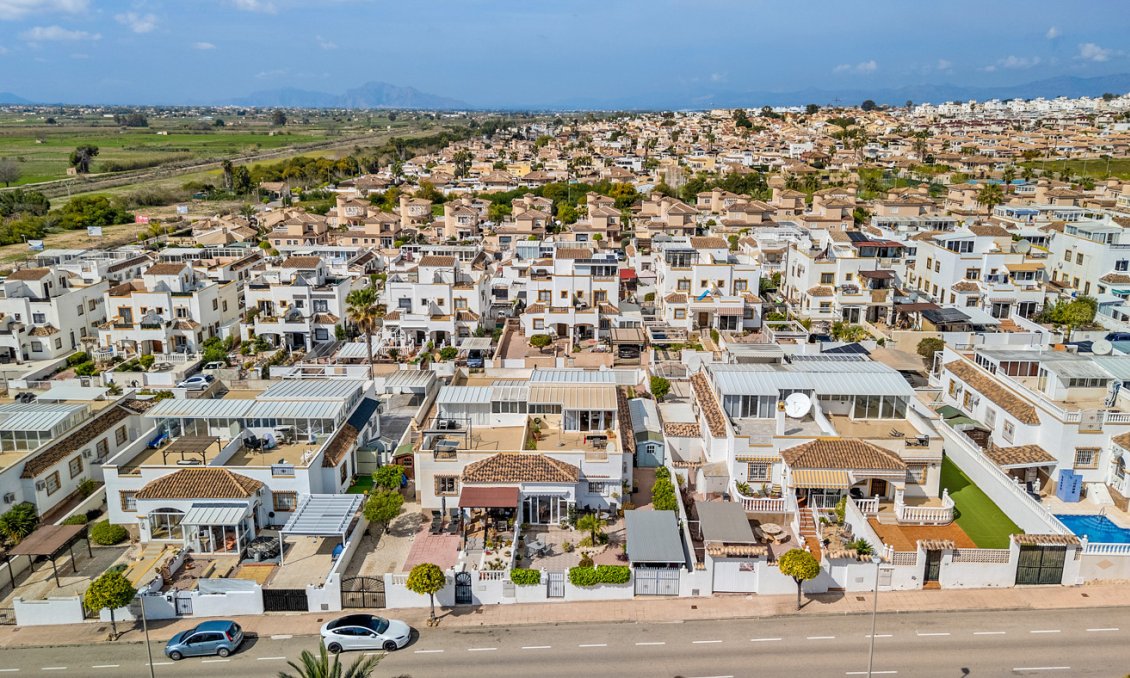 Segunda mano - Quad House -
La Marina - Costa Blanca