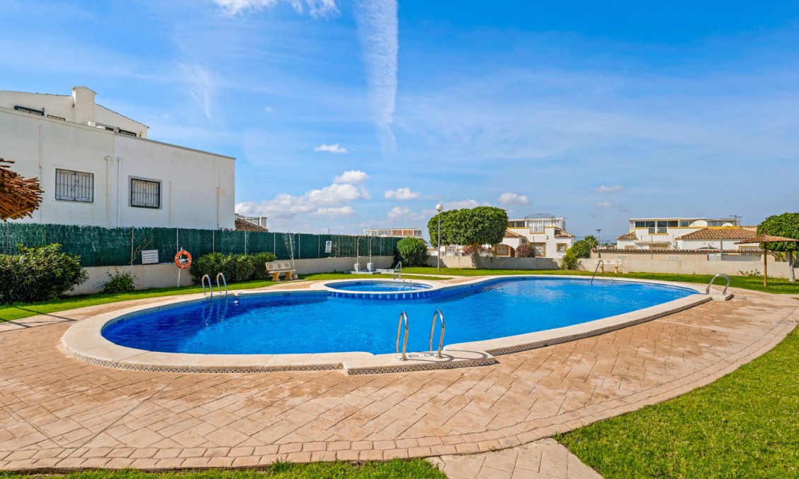 Segunda mano - Quad House -
La Marina - Costa Blanca