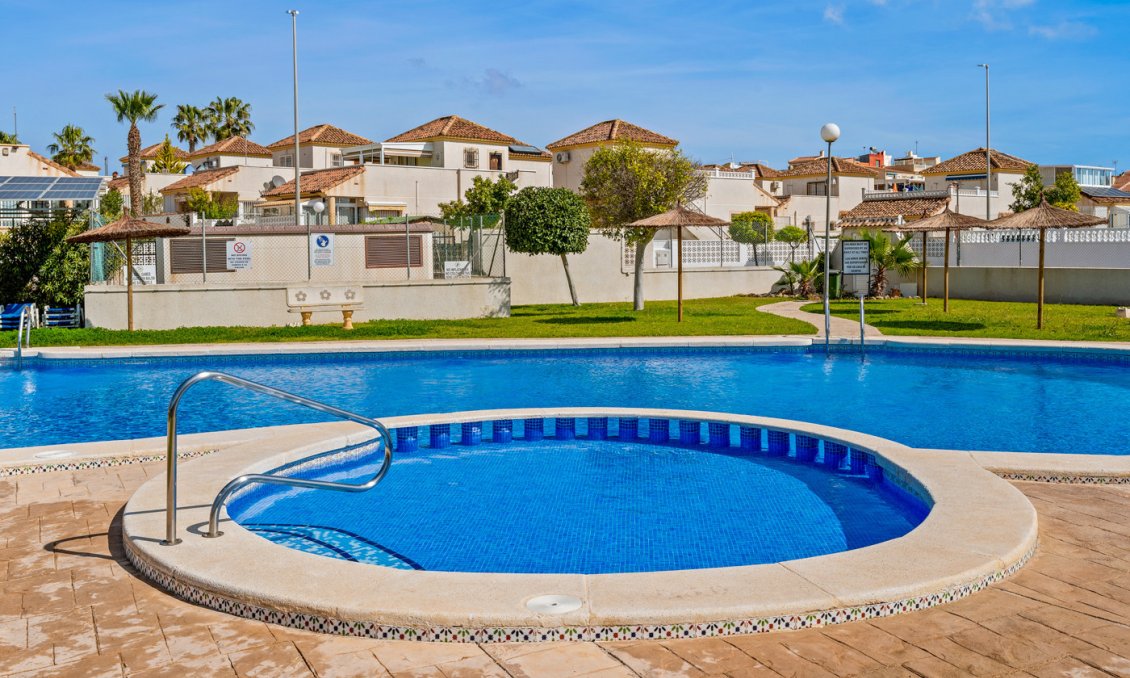 Segunda mano - Quad House -
La Marina - Costa Blanca