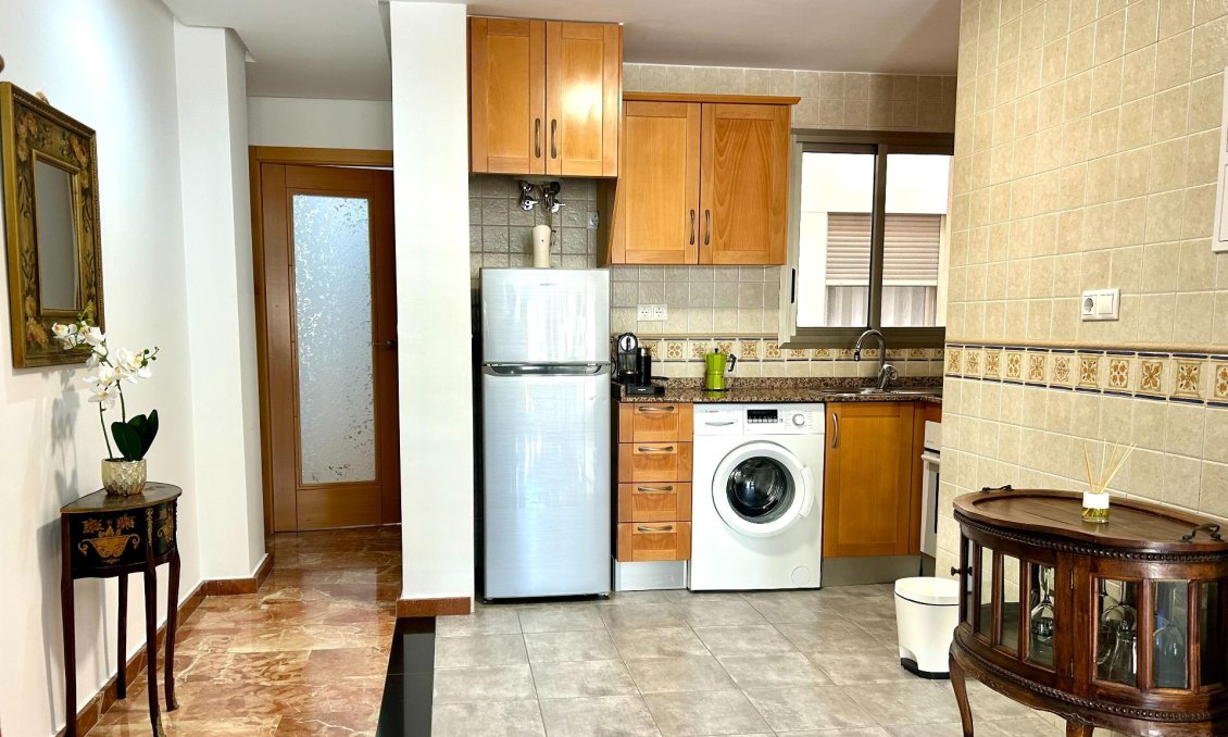 Segunda mano - Apartamento -
Torrevieja - Centro