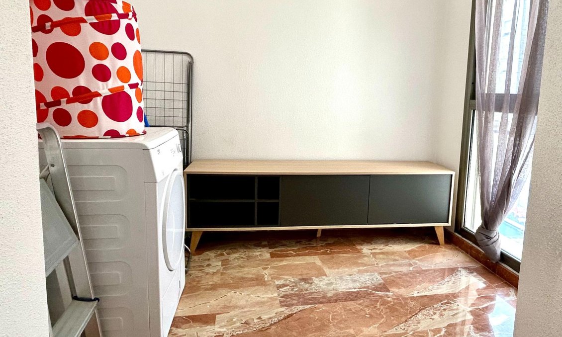 Segunda mano - Apartamento -
Torrevieja - Centro