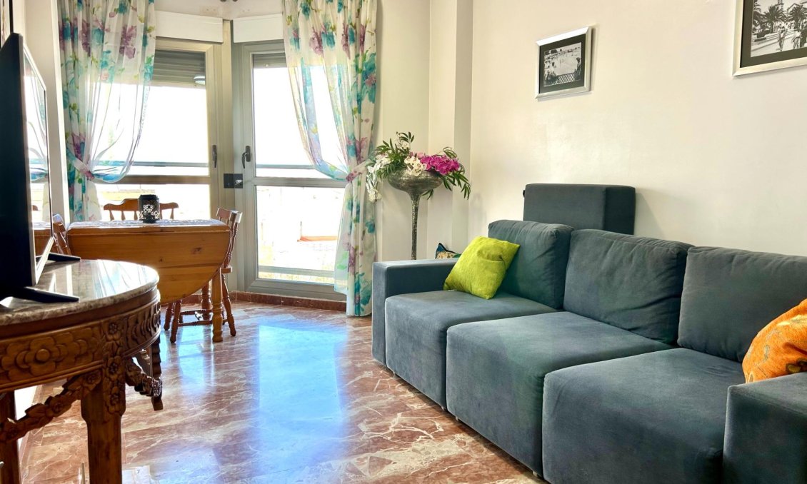 Segunda mano - Apartamento -
Torrevieja - Centro