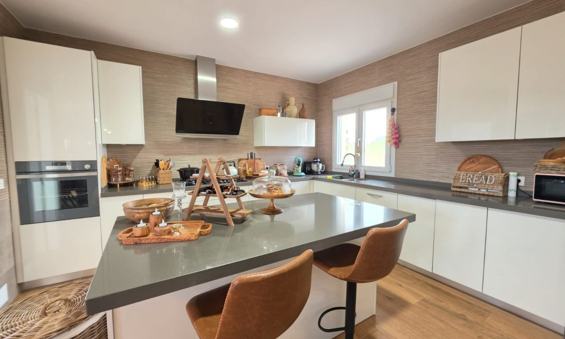 Revânzare - Vilă -
Pinoso - Inland