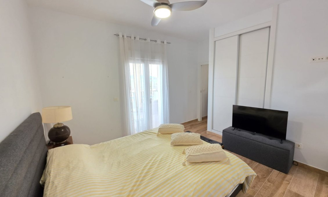 Revânzare - Vilă -
Pinoso - Inland