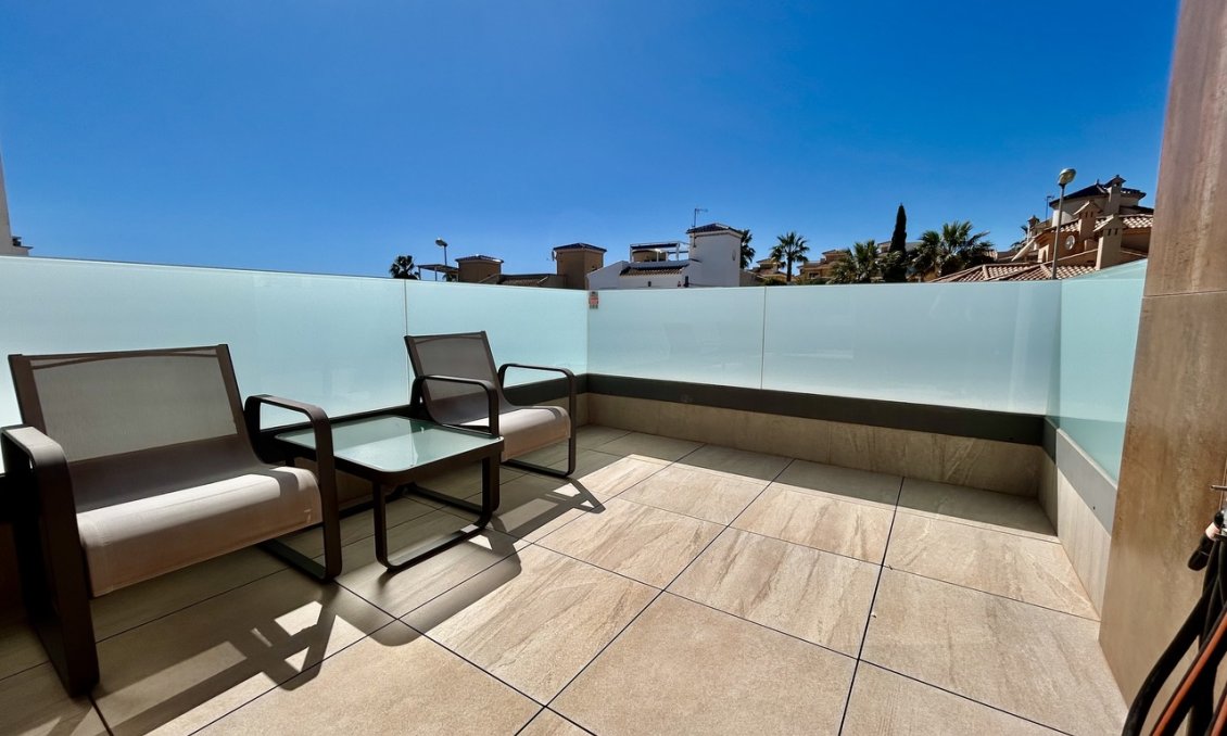 Használt Ingatlanok - Villa -
Villamartin - Costa Blanca