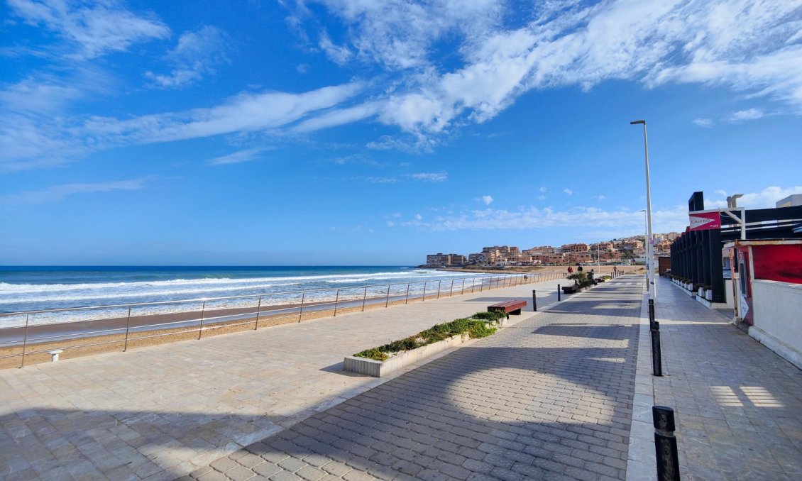 Resale - Apartment -
Torrevieja - Costa Blanca