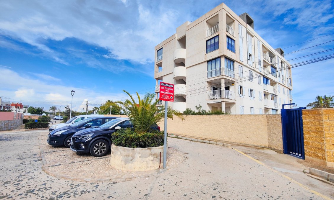 Resale - Apartment -
Torrevieja - Costa Blanca