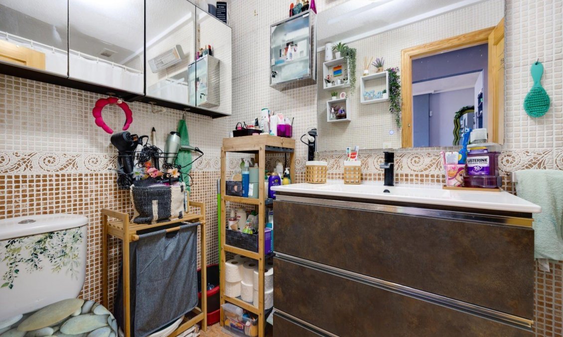 Wiederverkauf - Wohnung -
Torrevieja - Centro