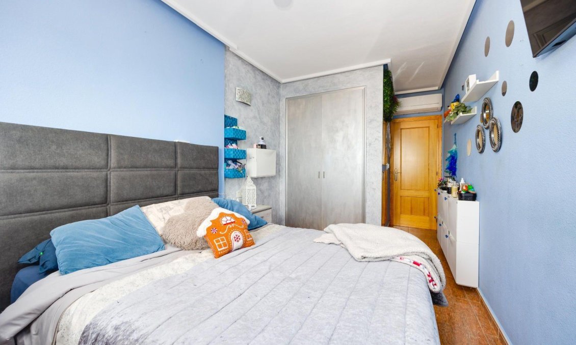 Wiederverkauf - Wohnung -
Torrevieja - Centro