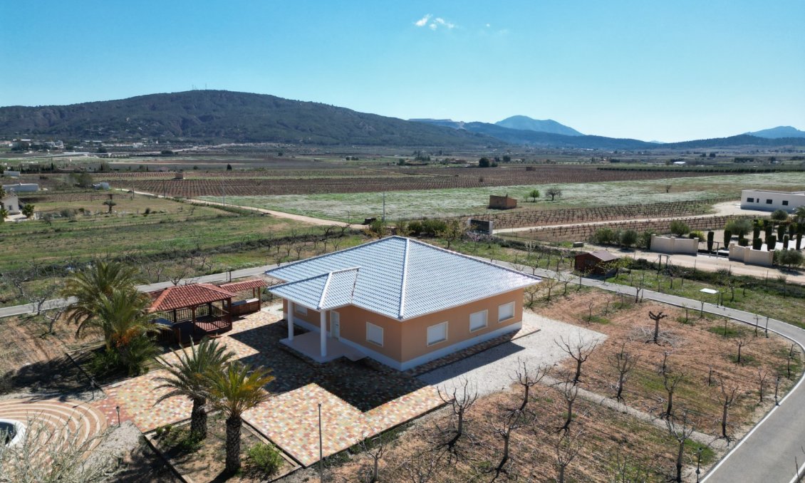 Használt Ingatlanok - Villa -
Pinoso - Inland