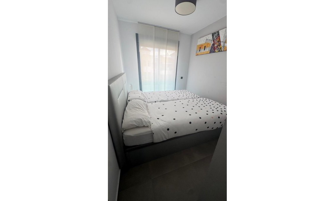 Használt Ingatlanok - Tetőtéri lakás -
Torrevieja - Costa Blanca