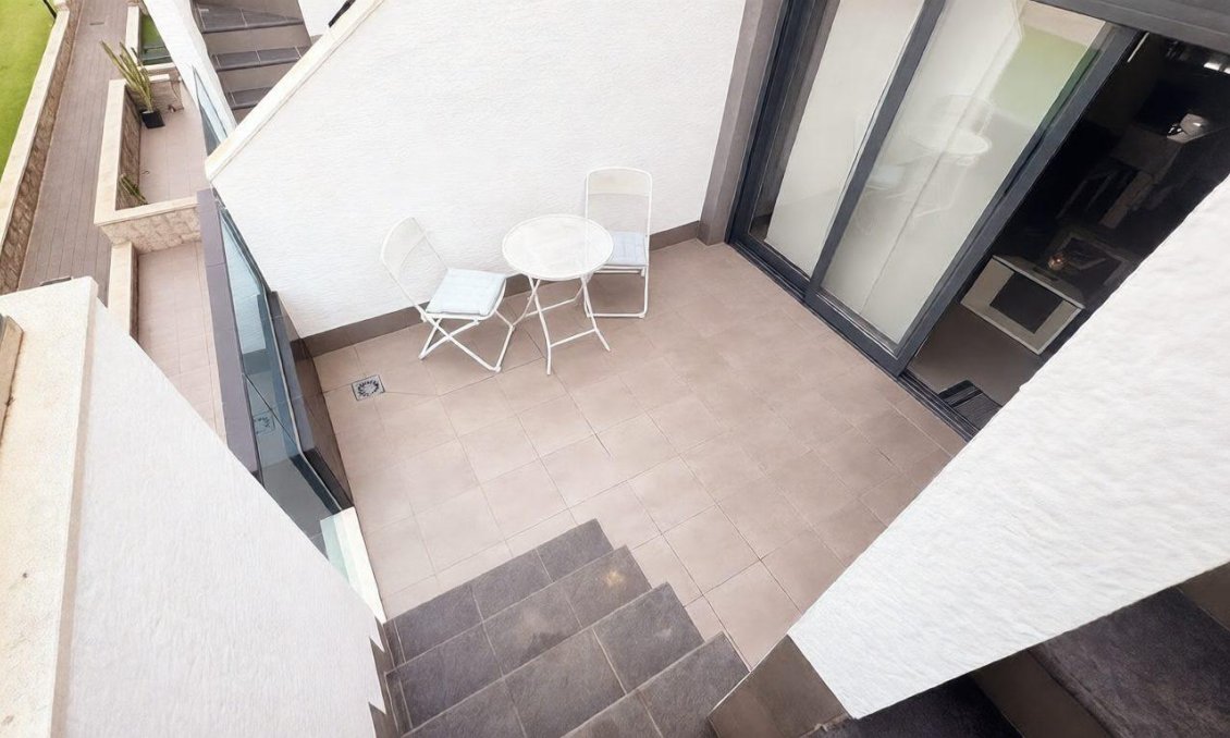 Használt Ingatlanok - Tetőtéri lakás -
Torrevieja - Costa Blanca