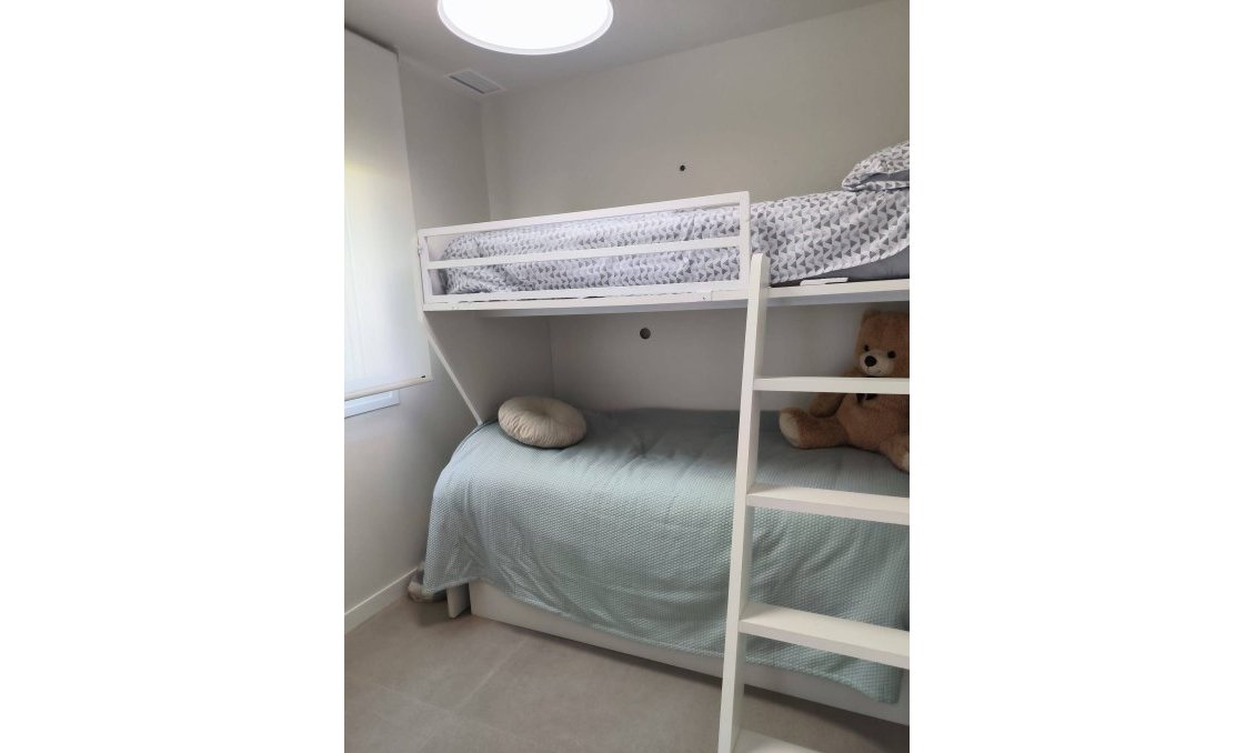 Resale - Bungalow -
Pilar de la Horadada - El Mojón