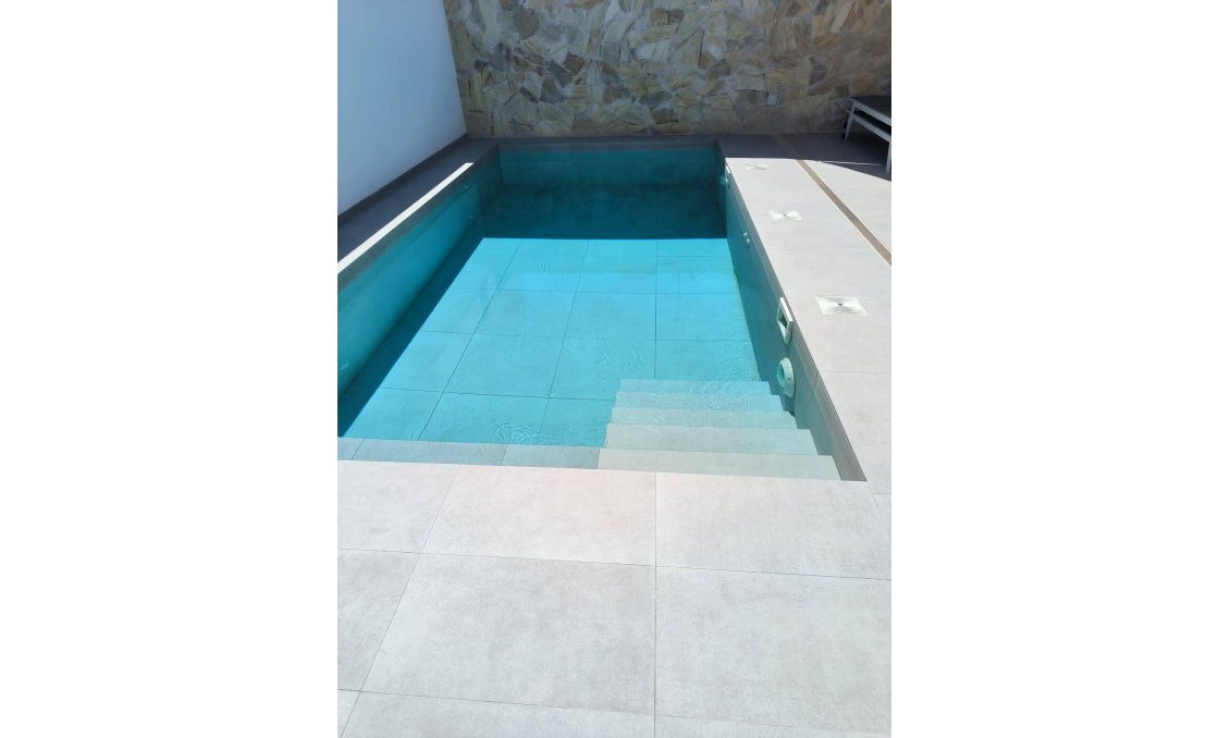 Resale - Bungalow -
Pilar de la Horadada - El Mojón