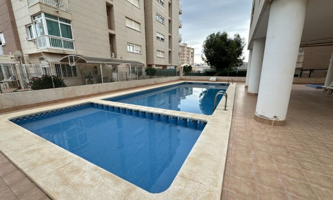 Revânzare - Apartament -
Torrevieja - Costa Blanca