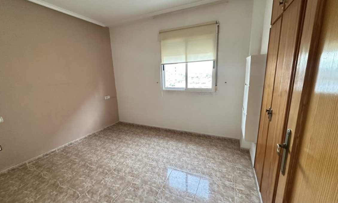 Revânzare - Apartament -
Torrevieja - Costa Blanca