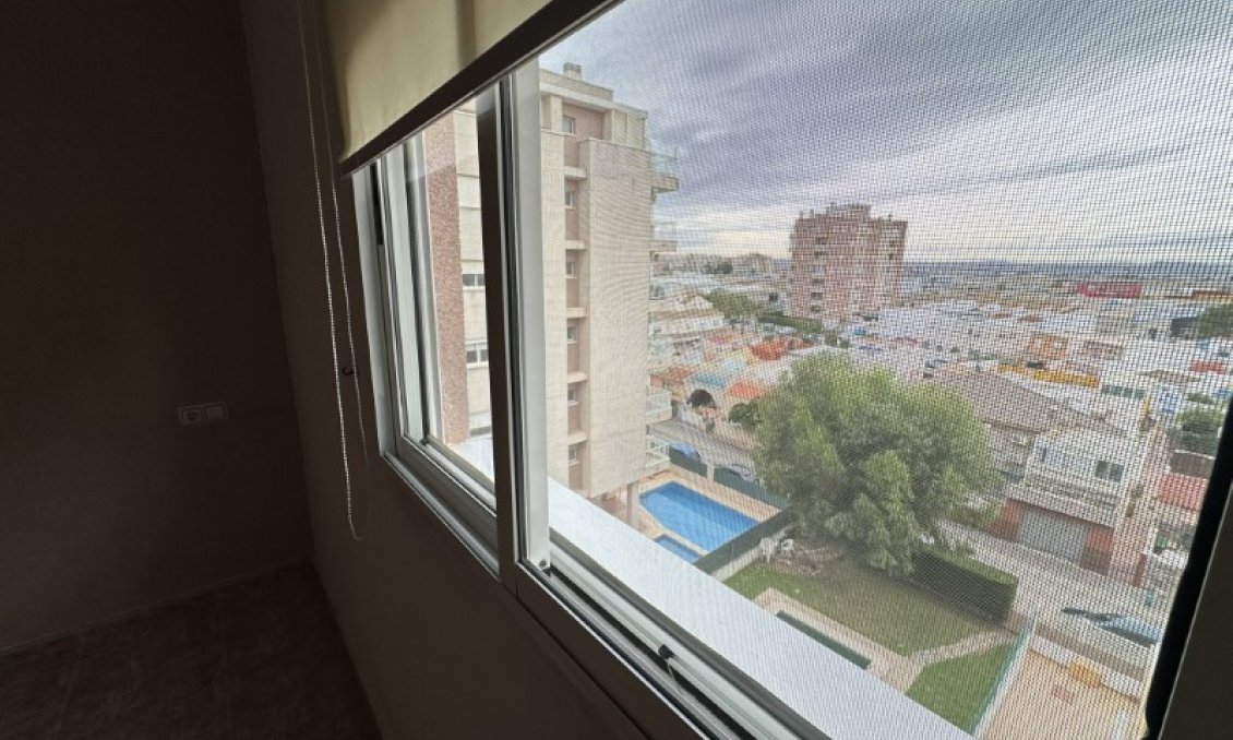Revânzare - Apartament -
Torrevieja - Costa Blanca