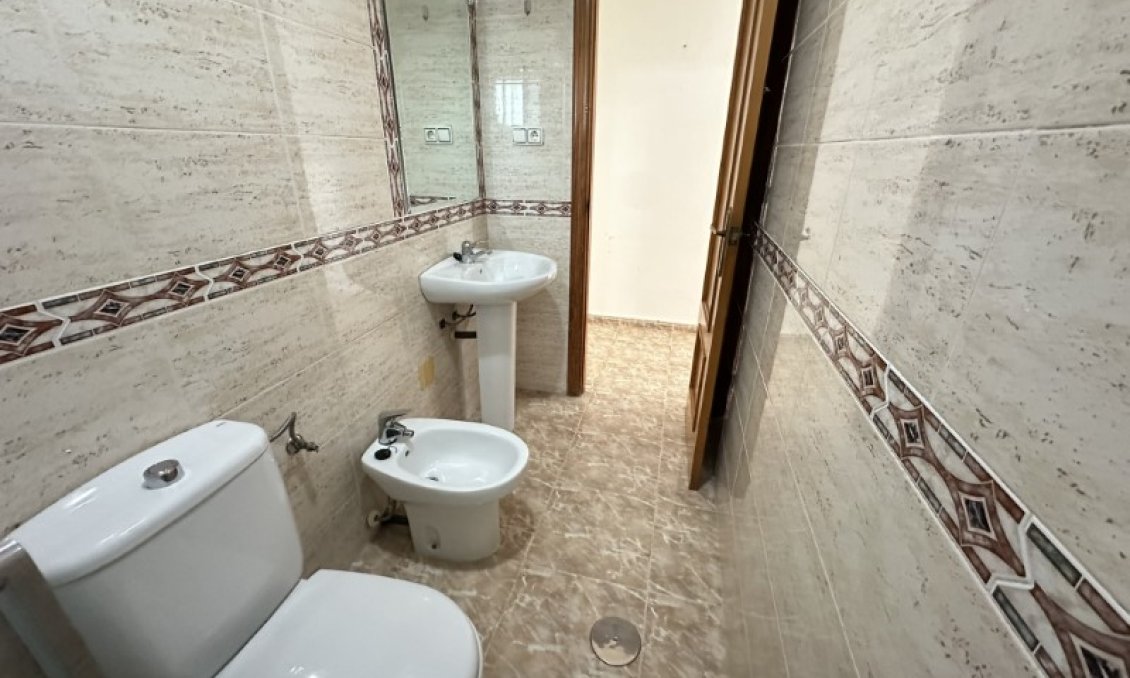 Revânzare - Apartament -
Torrevieja - Costa Blanca